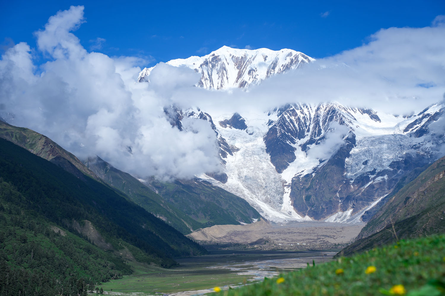 Scenic view for Highlands & Valleys Trek